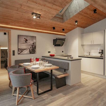Appartements Erwin & Eleonore Huettl - Penthouse นอยเคียร์เชน อัม โกรสเวเนดิเกอร์ ภายนอก รูปภาพ